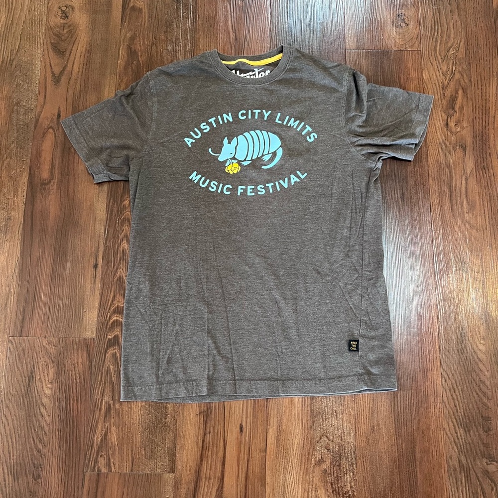 Howler Bros Austin City Limits Music Festival T-Shirt Brown Size small